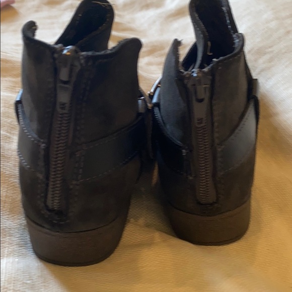 Booties - Picture 3 of 6